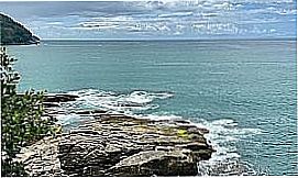 Barra do Sahy - Praia de Sahi, distrito  de S�o Sebasti�o - SP