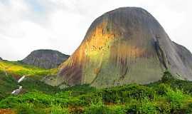 Pedra Azul - Pedra Azul-ES-Pedra do Lagarto-Foto:Roberto Sarti