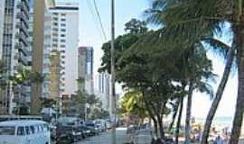 Praia de Boa Viagem - Avenida beira mar na Praia de Boa Viagem-Foto:leonir angelo lunard