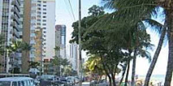 Avenida beira mar na Praia de Boa Viagem-Foto:leonir angelo lunard