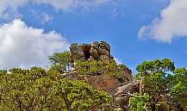 Serra do Cip - Serra do Cip-MG-Trilha das Cachoeiras Gavio e Andorinhas dentro do Parque Nacional-Foto:Flavio Handerson 