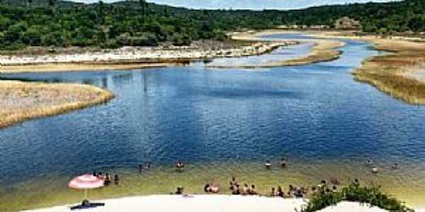 Praia do Baixio-BA-A linda Lagoa Azul-Foto:regiaonordeste.com 