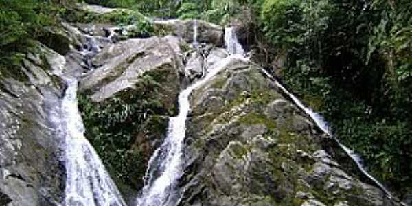 Aldeia Velha-RJ-Cachoeira da Perereca-Foto:aldeiavelha-ipuca.