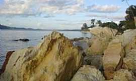 Bom Jesus dos Pobres - Bom Jesus dos Pobres-BA-Pedras na praia-Foto:Bira Freitas