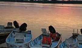 Porto Morrinho - Porto Morrinho-MS-Barcos de pesca no Rio Paraguai-Foto:Isabel Pellizzer