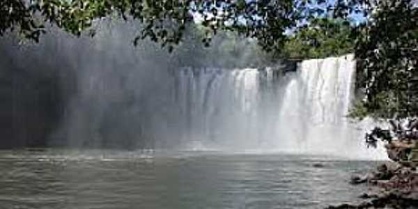 So Joo da Cachoeira em Carolina-MA-Cachoeira do Itapecuru-Foto:cachoeirasecascatas.blogspot.com 