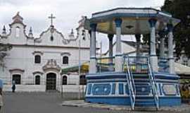 Serrinha - Igreja e Coreto na praa de Serrinha-Foto:Helio Queiroz