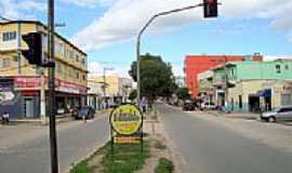 Teixeira de Freitas - Avenida So Paulo em Teixeira de Freitas-BA-Foto:leonir angelo lunard