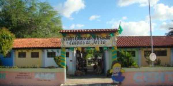 Centro de Artesanato de Caldas do Jorro, localizado a 8 km de Tucano Bahia. O Centro de Artesanato  referencia na Bahia e se encontra no Distrito Caldas do Jorro, a terra das guas termais, 48 graus, Por Edson de Melo Costa