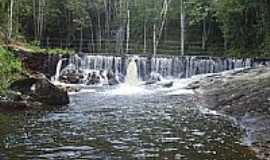 Una - Cachoeira Vu de Noiva por calmeida 733