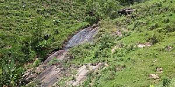 Imagens da Vila do Caf pertence a cidade de Encruzilhada - BA