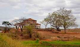 gua Verde - gua Verde-CE-Manso abandonada  beira da Rodovia CE-060-Foto:ARAGO 