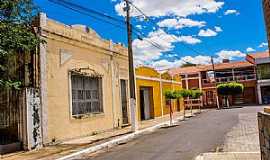 Granja - Granja-CE-Casario na Rua Jos de Alencar-Foto:ARAGO