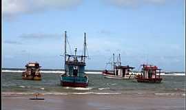 Piacabuu - Piacabuu-AL-Barcos na praia-Foto:gentiane73