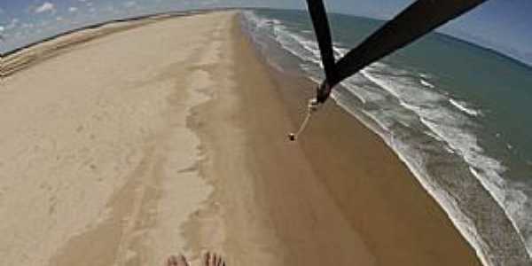 Piaabuu-AL-Vo de Parasail por terra e pela gua-Foto:Facebook