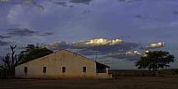 Casa em rea rural de Jordo-CE-Foto:RWagnerVM