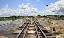 Mirama - Ponte ferroviria sobre o sangradouro-Foto:der Bicudo