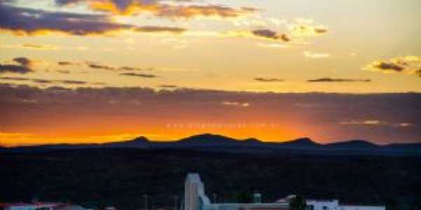 pr do sol com vista para a igreja nossa senhora do perptuo socorro, Por Erivan Jnior