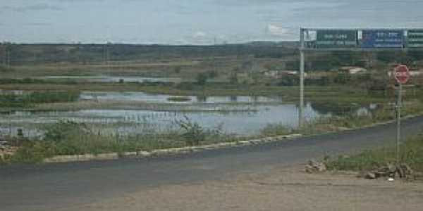 Nova Oinda-CE-Lago na entrada da cidade-Foto:RONALDO NUNES