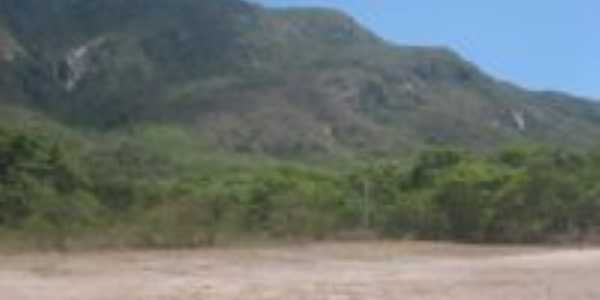 Serra de Pessoa Anta, Por Izabel Dias