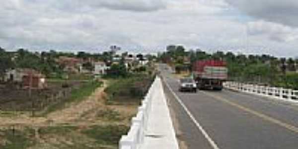 Ponte na sada de So Luiz do Curu-Foto:fwspineu