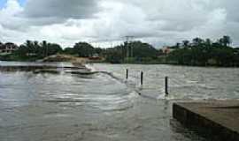 Siup - Barragem do Siup sangrando- Foto:moacyr mamede