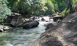 gua Doce do Norte - gua Doce do Norte-ES-Cachoeira do rio Preto-Foto:Geovanni Souza Barbosa