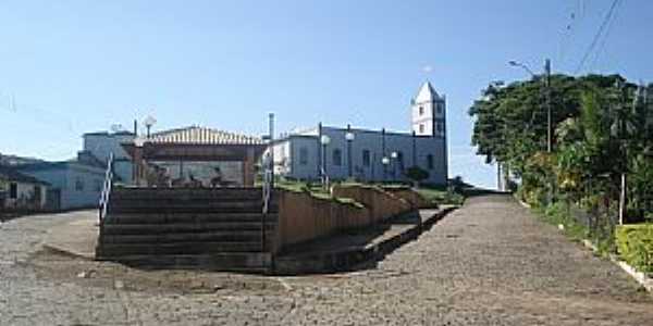 Airituba-ES-Praa central e Igreja-Foto:Pedro Glria Brasil Viana