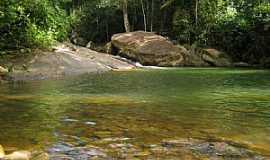 Atlio Vivcqua - Cachoeira de Moito, Atlio Vivcqua-es - por Giovani Piassi 