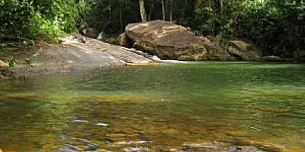 Cachoeira de Moito, Atlio Vivcqua-es - por Giovani Piassi 