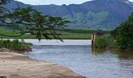 Baixo Guandu - Rio em Baixo Guand-Foto:raphael boasquives