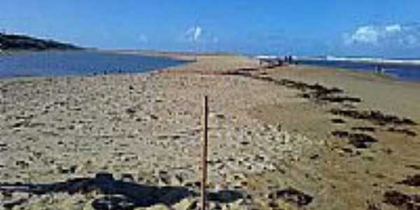 Praia Urussuquara em Barra Seca-Foto:RENATO-LUCHI-MARTINS