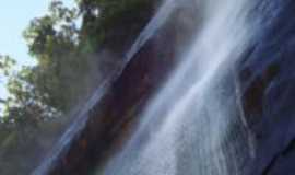 Castelo - Cachoeira do Furlan, Por Marilene 