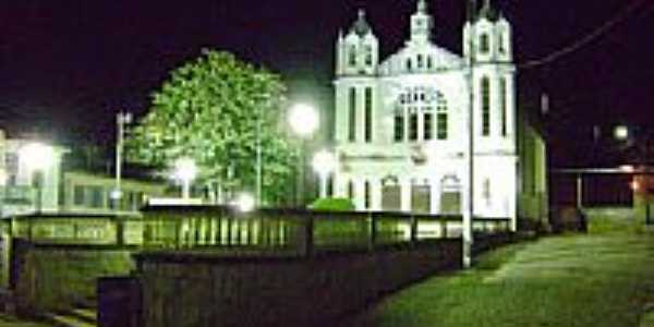 Igreja vista noturna-Foto:castromuniz