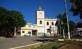 Dores do Rio Preto - Igreja em Dores do Rio Preto-Foto:Belquior