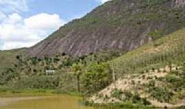 Ecoporanga - Lago e montanha em Ecoporanga-Foto:Antnio J. Branco