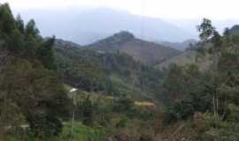 Ibitirama - Pico da Bandeira co seus 2892 metros de altitude encoberto pelas nuvens, Por carlos roberto rocha sanata