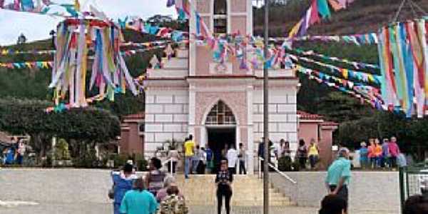 Imagens da localidade de So Joo de Petrpolis Distrito de Santa Teresa - ES