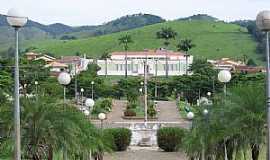 So Jos do Calado - So Jos do Calado-ES-Vista da Praa Pedro Vieira Filho e do Grupo Escolar Manoel Franco-Foto:Evaristo Almeida da Silva