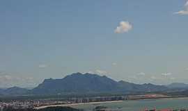 Serra - Serra-ES-Morro do Mestre lvaro e a cidade-Foto:Elpdio Justino de Andrade