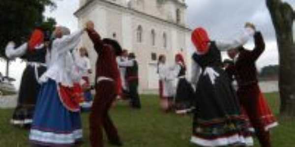 Grupo de dana Portuguesa os Aorianos, Por marcio j sinhoreli