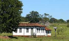 Cau - Cau-GO-Casa em rea rural-Foto:Altemiro Olinto Cristo