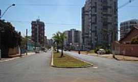 Caldas Novas - Av. Tiradentes, por Clayton Jr