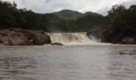 Colinas do Sul - Cachoeira das pedras Bonitas, Por Thamaris Ribeiro