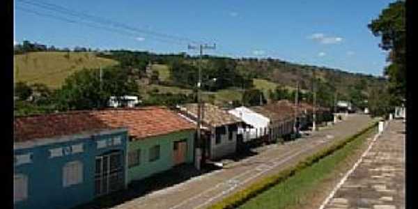 Corumb de Gois-GO-Avenida da cidade-Foto:Wilson Jnior