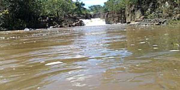 Diorama-GO-Cachoeira Ponte de Pedra no Rio dos Bois-Foto:Arneide Machado