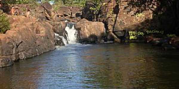 Diorama-GO-Cachoeira Ponte de Pedra no Rio dos Bois-Foto:odair carlos