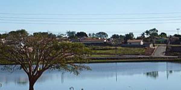 Itabera-GO-Lago Primavera e a cidade-Foto:Rhenan Ulisses