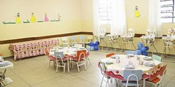 Creche Municipal em Juscelndia - GO