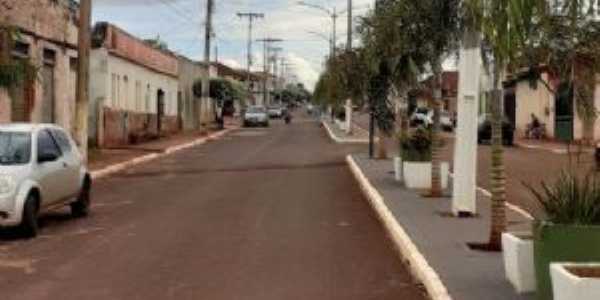 Avenida Brasil em Maurilndia, Gois, Por Ivon Rocha Lima